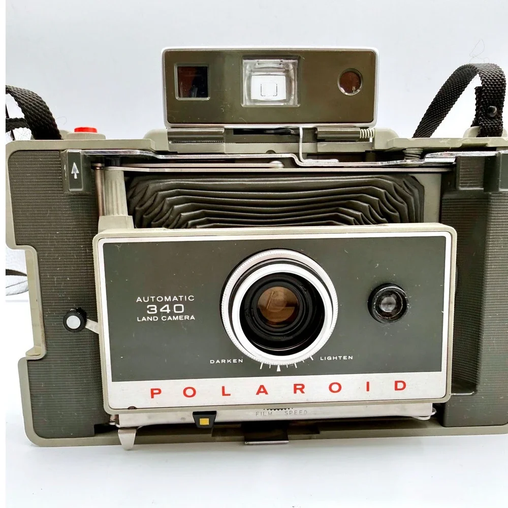 Vintage Polaroid Automatic 340 Land Camera Folding Bellows Instant Film Grey